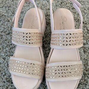 Skechers Luxe Foam Pink Sandals size 8